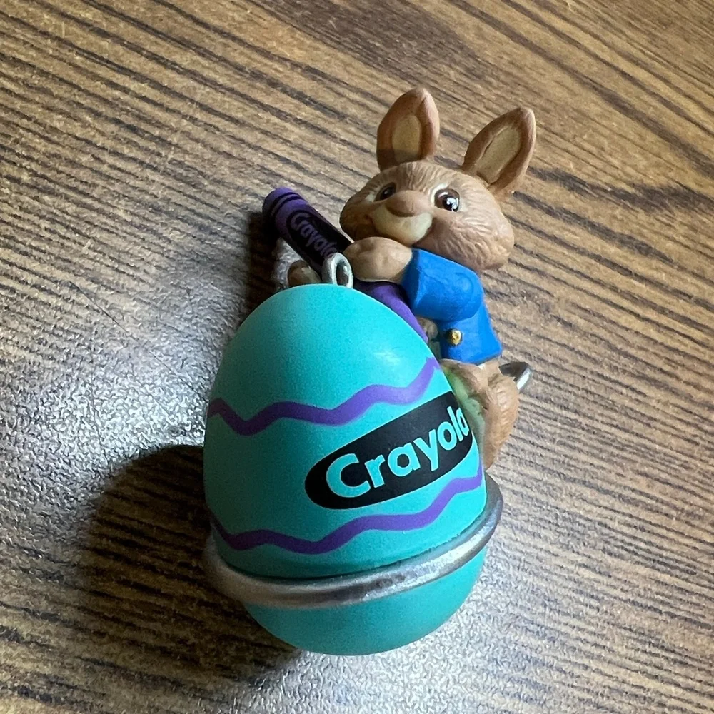 Hallmark Eggs-Pert Artist Crayola Crayon 1997 Spring Collection Handcrafted